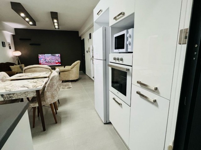 LUXUS-2+1-WOHNUNG ZUR TÄGLICHEN MIETE IN NICOSIA ORTAKÖY