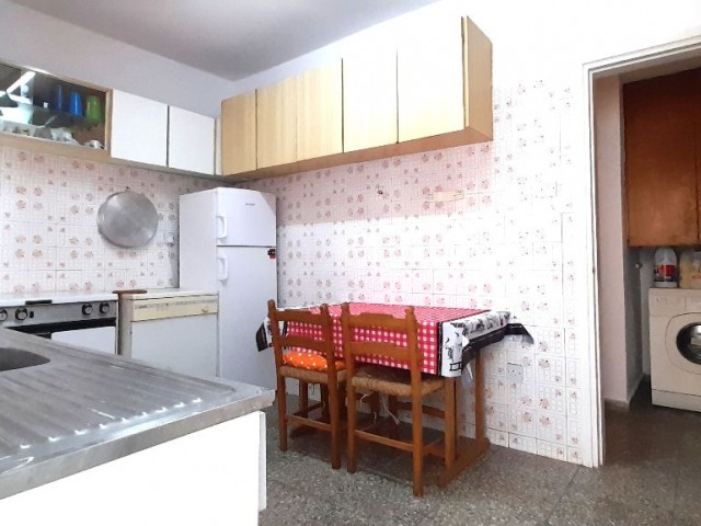 3 bedroom + 2 living room Fully furnished flat in Yenisehir