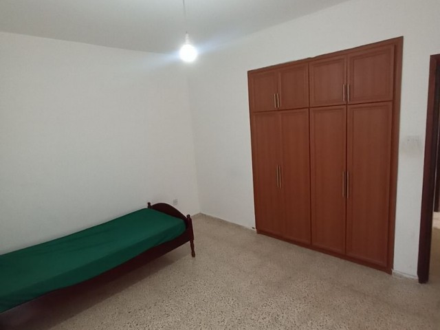 (26)- NICOSIA YENIKENT AREA LARGE 3+2 GROUND FLOOR FLAT