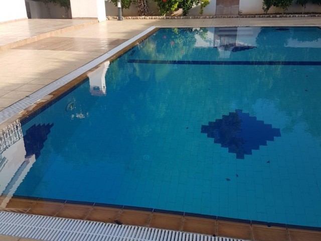 TRIFLEX VILLA MIT PRIVATEM POOL ** 