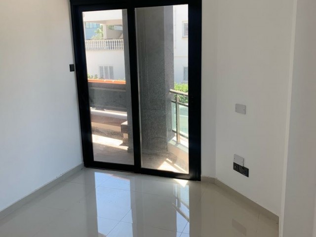 Flat For Sale in Yukarı Girne, Kyrenia