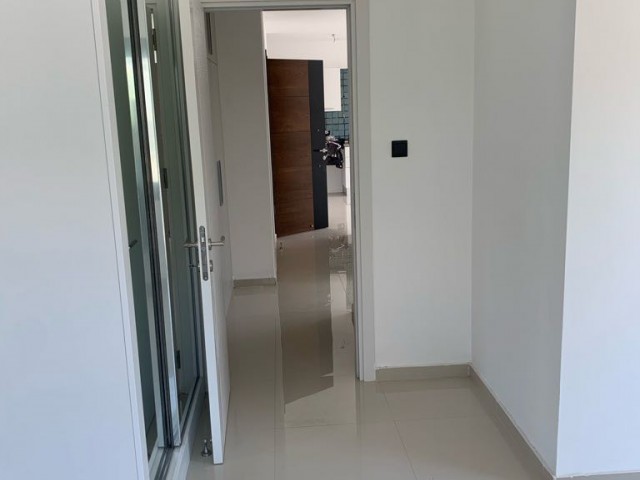 Flat For Sale in Yukarı Girne, Kyrenia