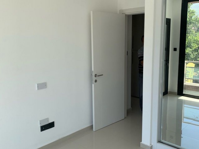 Flat For Sale in Yukarı Girne, Kyrenia