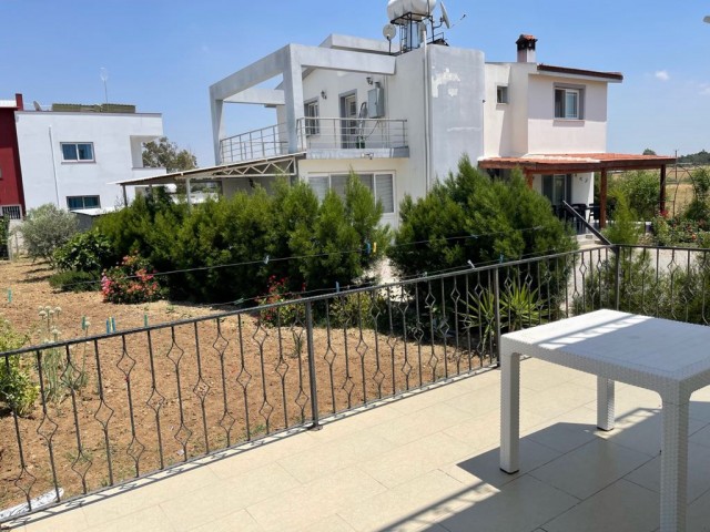 FULLY DETACHED VILLA IN ALAYKOY Dec ON A PLOT OF 800 m2 ** 