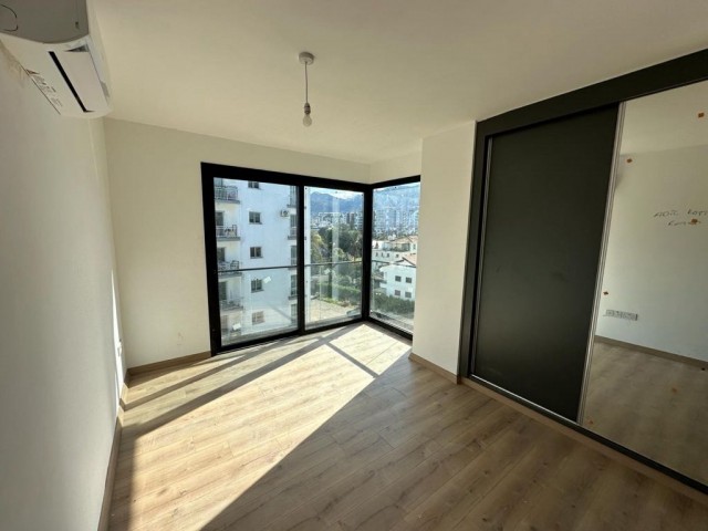 GİRNE TÜRK MAHALLESİN DE SATILIK SIFIR KOMPLE APARTMAN (KDV AVANTAJI İLE)