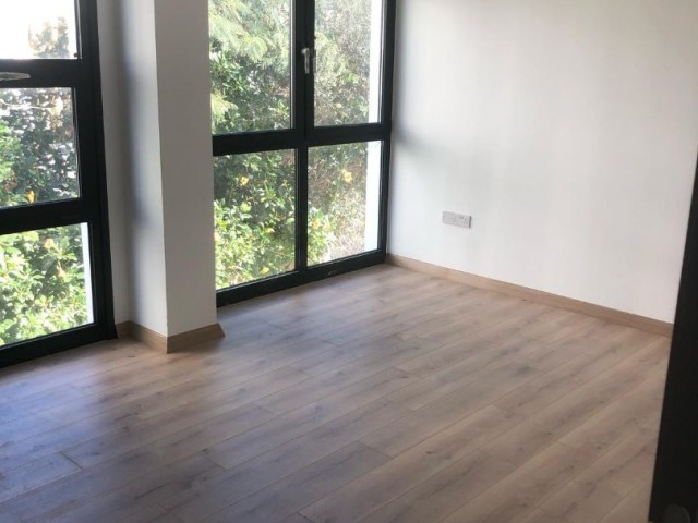 2+1 NEUE WOHNUNG OHNE MWST ZUM VERKAUF IM KYRENIA CENTER