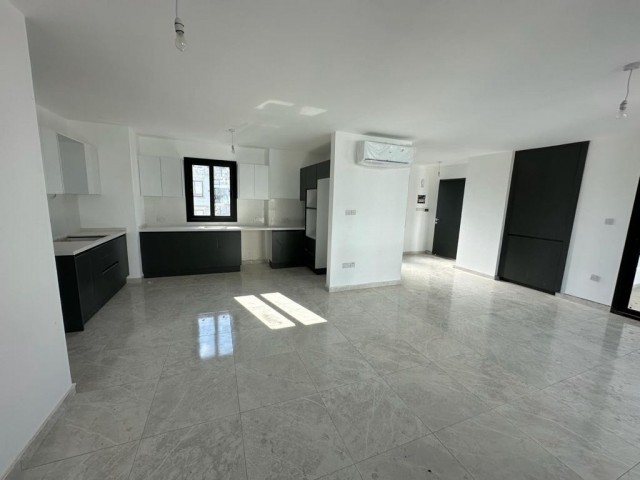 3+1 NEW FLAT WITHOUT VAT FOR SALE IN KYRENIA CENTER