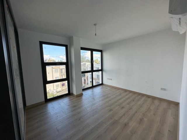 3+1 NEUE WOHNUNG OHNE MWST ZUM VERKAUF IM KYRENIA CENTER