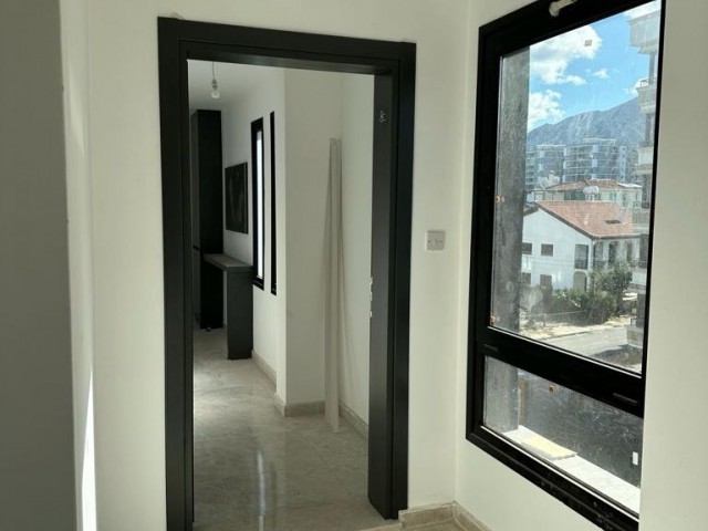 GİRNE MERKEZ DE SATILIK KDV SİZ 3+1 SIFIR DAİRE