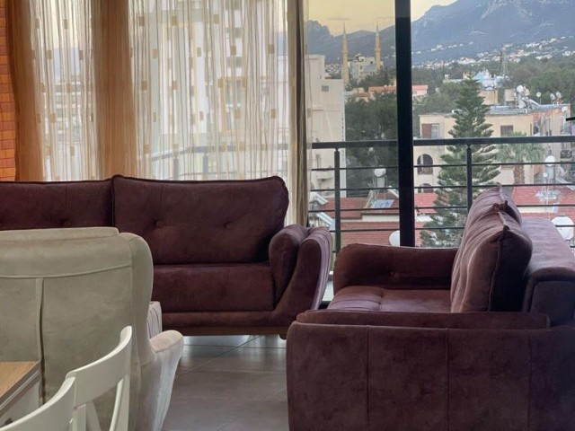 Flat To Rent in Girne Merkez, Kyrenia