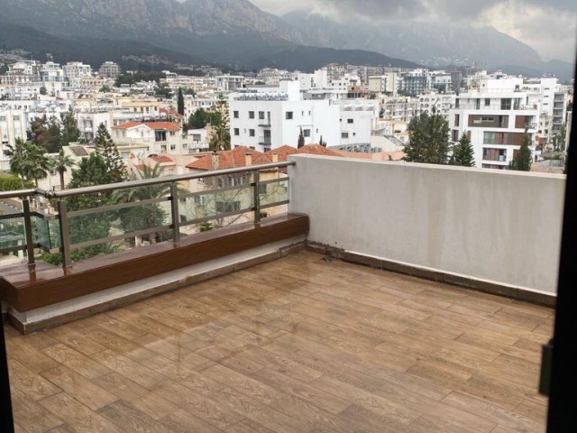 Penthouse To Rent in Girne Merkez, Kyrenia