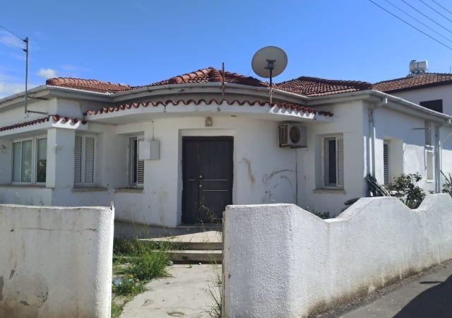 Detached House For Sale in Güzelyurt Merkez, Guzelyurt