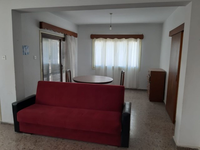 Flat To Rent in Köşklüçiftlik, Nicosia