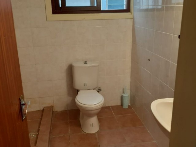 Flat To Rent in Köşklüçiftlik, Nicosia