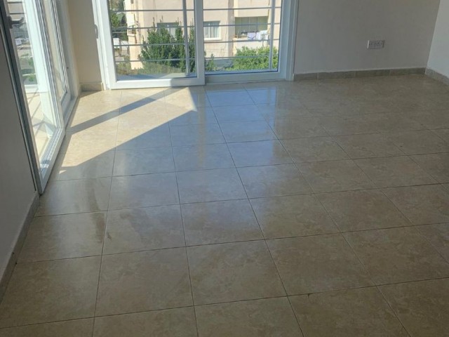 Flat To Rent in Küçük Kaymaklı, Nicosia