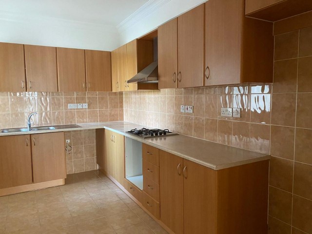 3+1 FLAT FOR SALE IN NICOSIA GÖNYELİ ** 