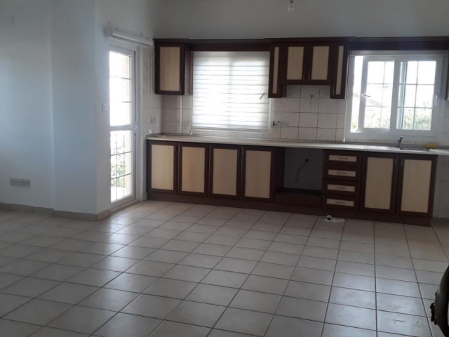 Flat To Rent in Küçük Kaymaklı, Nicosia