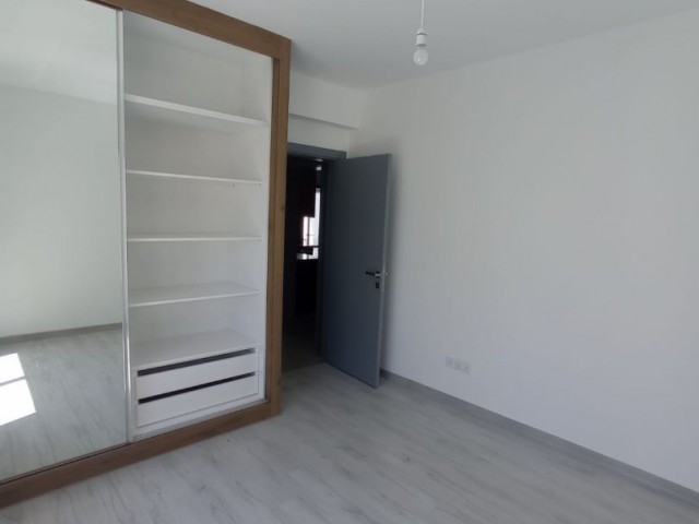 GÖNYELI 2+1 LUXURY PENTHOUSE APARTMENT FOR SALE!!! ** 