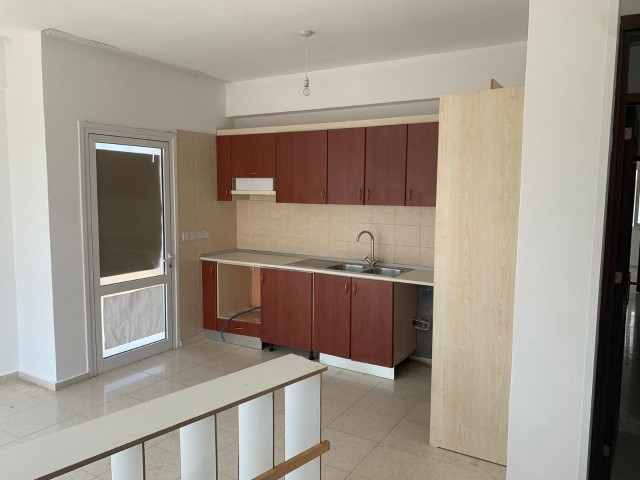 3+1 MÖBLIERTE TÜRKISCHE MÖBLIERTE UNMÖBLIERTE WOHNUNG ZU VERKAUFEN IN LEFKOŞA MARMARA FÜR £61,900 (MIETE GARANTIERT)