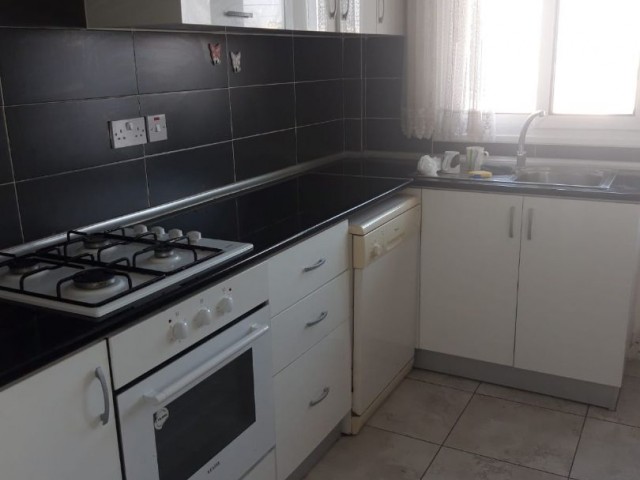 LEFKOŞA  GÖNYELİ BÖLGESİ KİRALIK 3+1 ULTRA LÜKS PENTHOUSE DAİRE