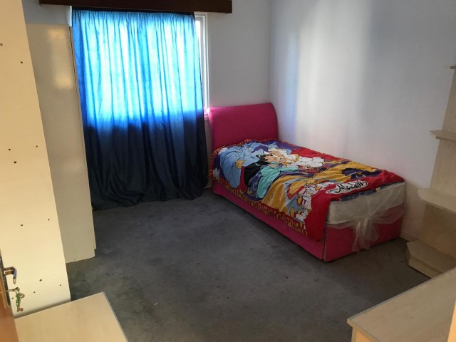 LEFKOŞA MARMARA BÖLGESİNDE KİRALIK FULL EŞYALI 3+1 DAİRE (( SADECE KIZ ÖĞRENCİYE KİRALIK ))