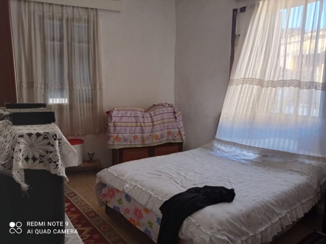 Detached House For Sale in Lefkoşa Surlariçi, Nicosia