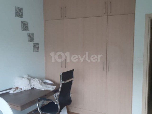 3+1 VOLL MÖBLIERTE WOHNUNG ZU VERKAUFEN IN LEFKOŞA KAYMAKLI FÜR £64,900 (£350 MIETE GARANTIERT)