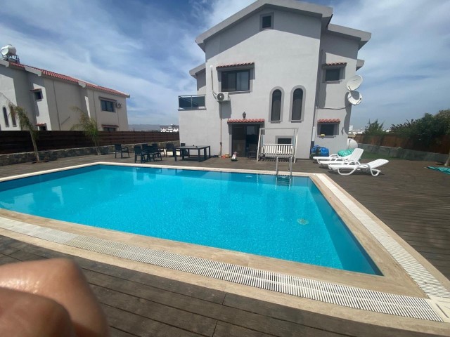 Villas for sale in Iskele Bayçeler ** 