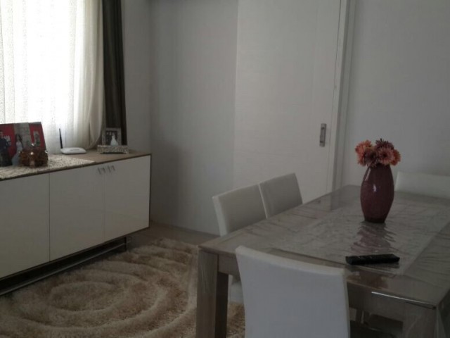 2+1 ORTAKÖY HSBC LEFKOSA SUBESI ARKASI SATILIK DAIRE (FOR SALE AN APARTMENT IN ORTAKOY)