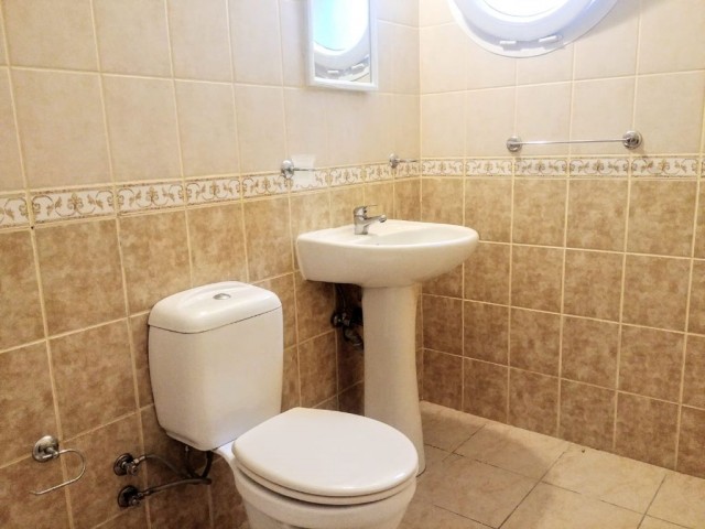 Flat To Rent in Girne Merkez, Kyrenia