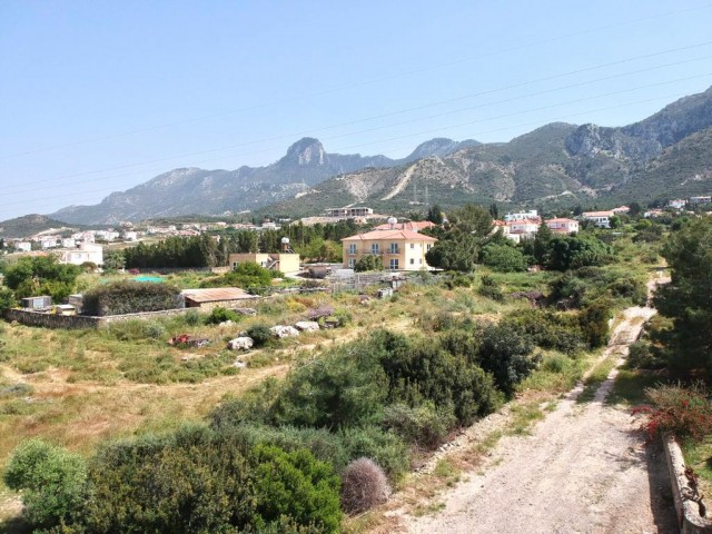 Residential Zoned Plot For Sale in Çatalköy, Kyrenia