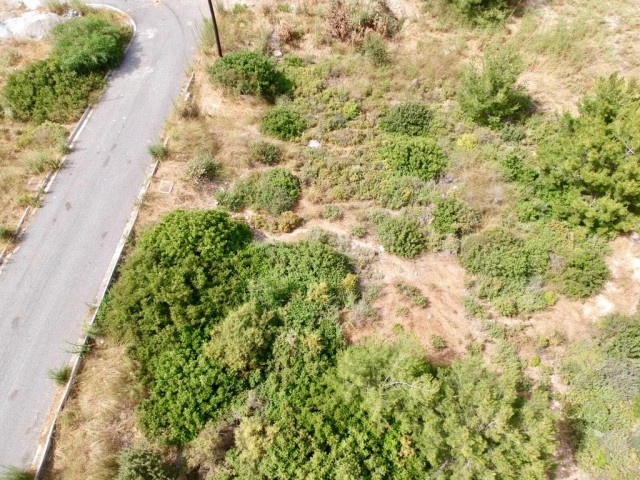 Residential Zoned Plot For Sale in Çatalköy, Kyrenia