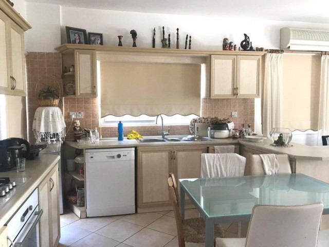 Flat For Sale in Girne Merkez, Kyrenia