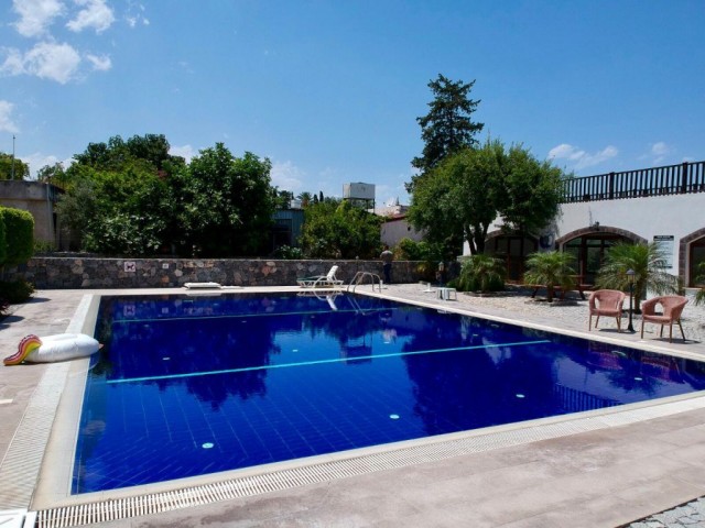 1 + 1 APARTMENT FOR SALE IN KYRENIA OZANKOY REGION OF TRNC ON A SITE WITH A POOL ** 