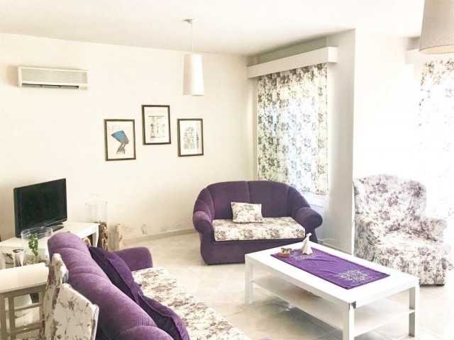 Flat To Rent in Girne Merkez, Kyrenia