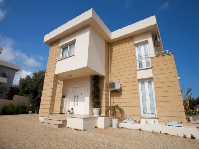 Villa For Sale in Yeşiltepe, Kyrenia