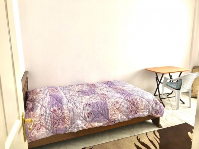 تخت برای اجاره in Girne Merkez, گیرنه