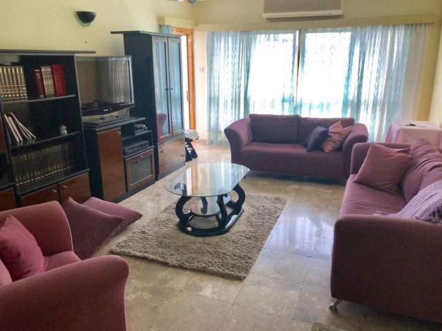 Flat To Rent in Girne Merkez, Kyrenia