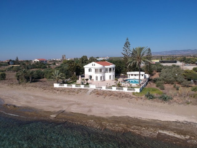 INVESTITIONSMÖGLICHKEIT VILLA VON DER AUTOBAHN ZUM STRAND IN ISKELE BOSPHORUS⭐