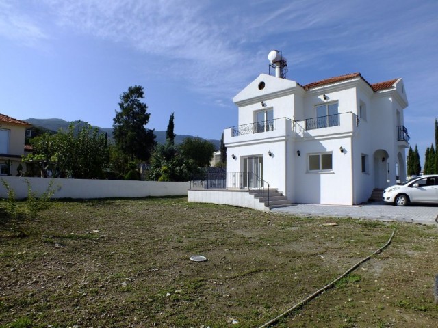 Villa To Rent in Yeşiltepe, Kyrenia