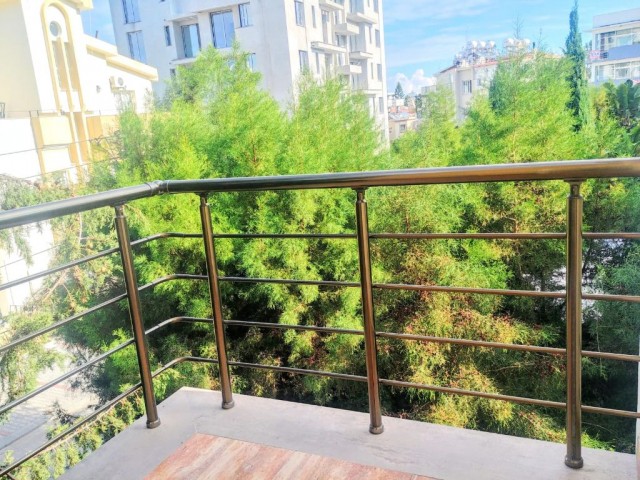 Flat To Rent in Girne Merkez, Kyrenia