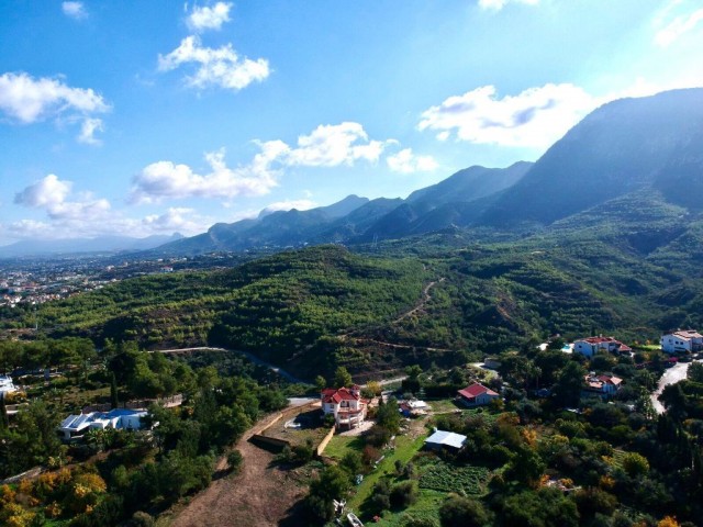 KKTC GİRNE DOĞANKÖY'DE MÜSTAKİL HAVUZLU SATILIK VİLLA