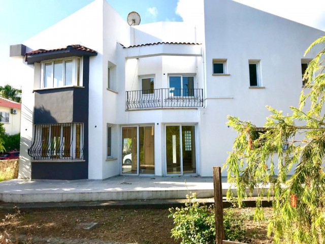 Villa with garden for rent in Kyrenia Karaoglan!