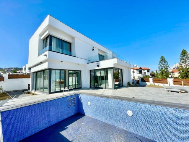 LUXURY TRIPLEX VILLAS WITH TURKISH TITLE FOR SALE IN BELLAPAIS REGION! ** 