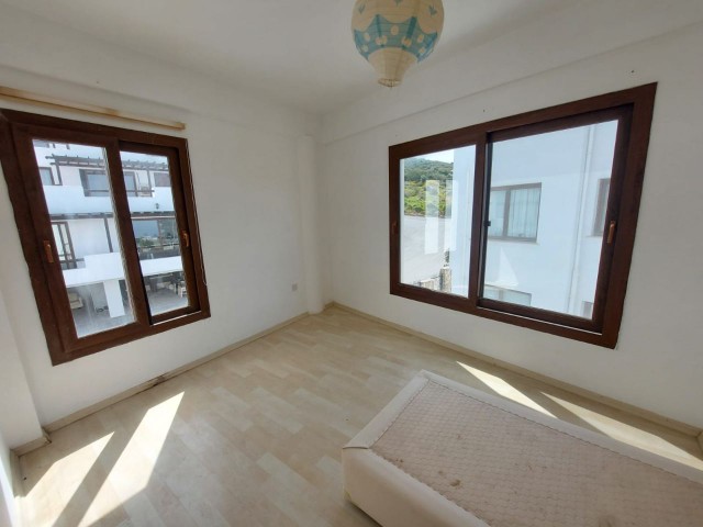 VILLA IN A SITE IN A GREAT LOCATION FOR SALE IN ALSANCAK! ** 