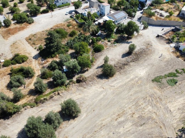 LAND WITH TURKISH TITLE FOR SALE IN KYRENIA OZANKOY (4313M2)! ** 