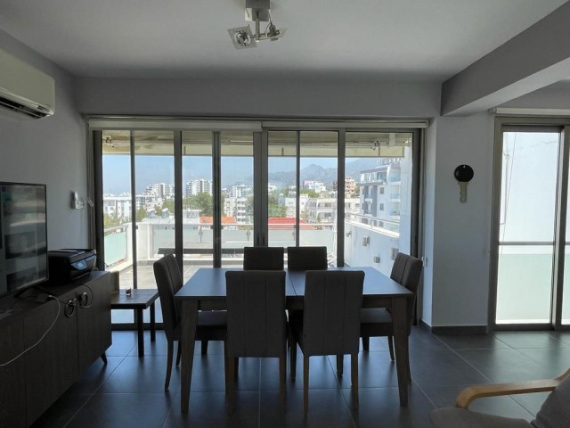 GİRNE MERKEZDE 3+1 GENİŞ TERASLI SATILIK PENTHOUSE