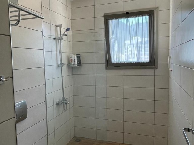 GİRNE MERKEZDE 3+1 GENİŞ TERASLI SATILIK PENTHOUSE