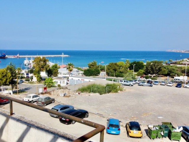 PENTHOUSE FOR SALE IN KYRENIA WITHIN WALKING DISTANCE TO THE SEA! ** 