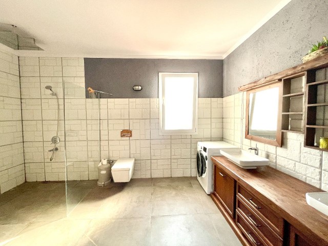 DUPLEX-VILLA ZU VERMIETEN IN CHATALKÖY! ** 